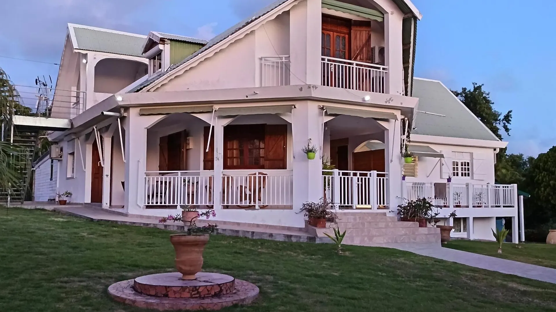 Casa vacanze L'Aseta Paradise Grand-Bourg